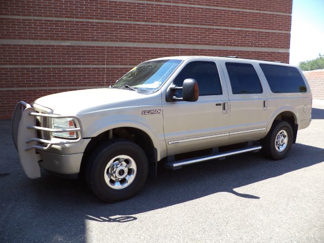 2005 Ford Excursion E 32