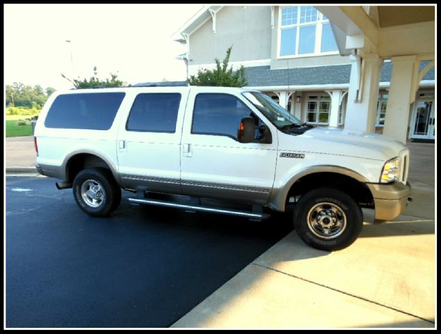 2005 Ford Excursion 4WD SL