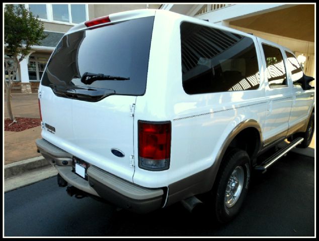 2005 Ford Excursion 4WD SL