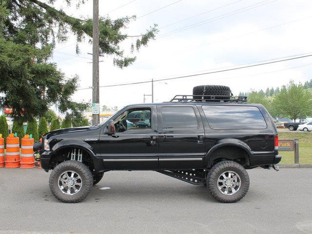 2005 Ford Excursion E 32