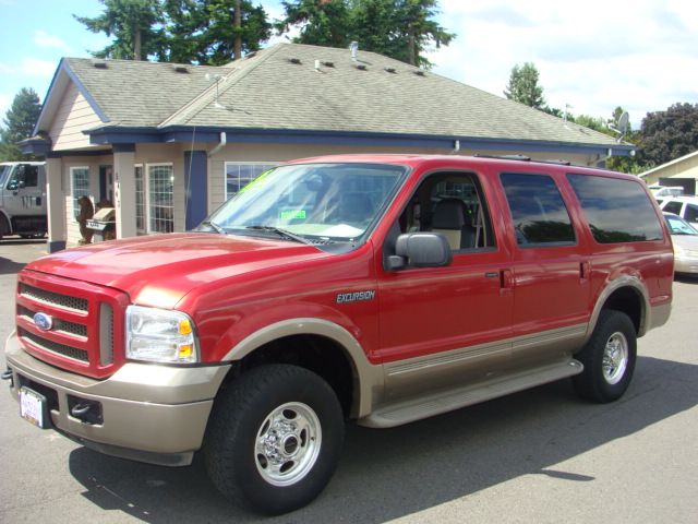 2005 Ford Excursion 4WD SL