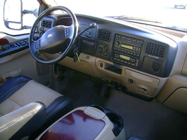 2005 Ford Excursion 4WD SL