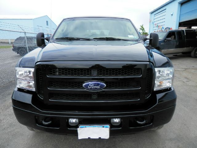 2005 Ford Excursion SLT 25