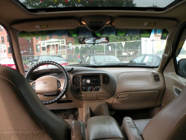 1997 Ford Expedition E320 - Extra Sharp