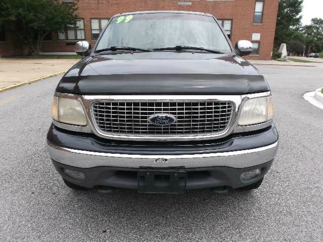 1999 Ford Expedition E320 - Extra Sharp