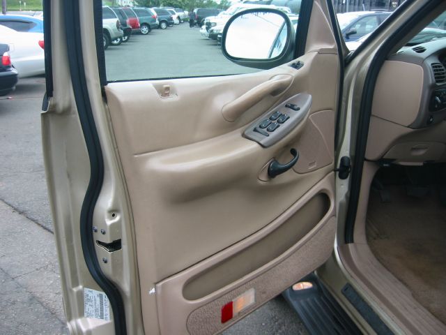 1999 Ford Expedition SL 4x4 Regular Cab