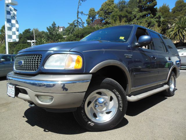 2000 Ford Expedition E320 - Extra Sharp