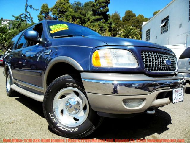 2000 Ford Expedition E320 - Extra Sharp