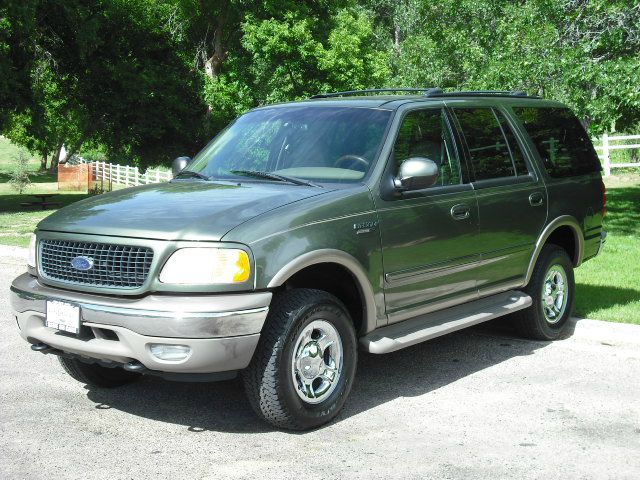 2000 Ford Expedition E320 - Extra Sharp