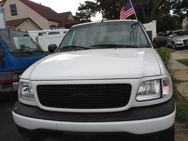 2000 Ford Expedition Unknown