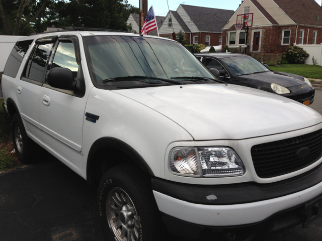 2000 Ford Expedition Unknown