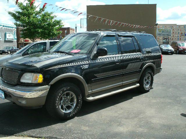 2000 Ford Expedition E320 - Extra Sharp