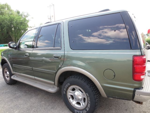 2000 Ford Expedition E320 - Extra Sharp