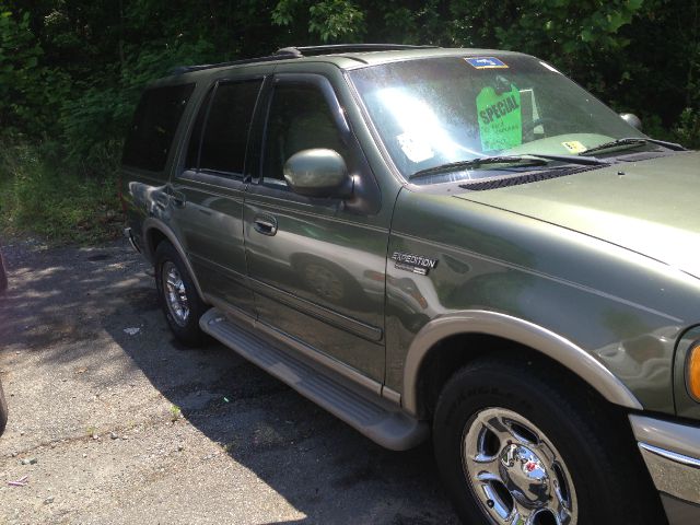 2000 Ford Expedition E320 - Extra Sharp