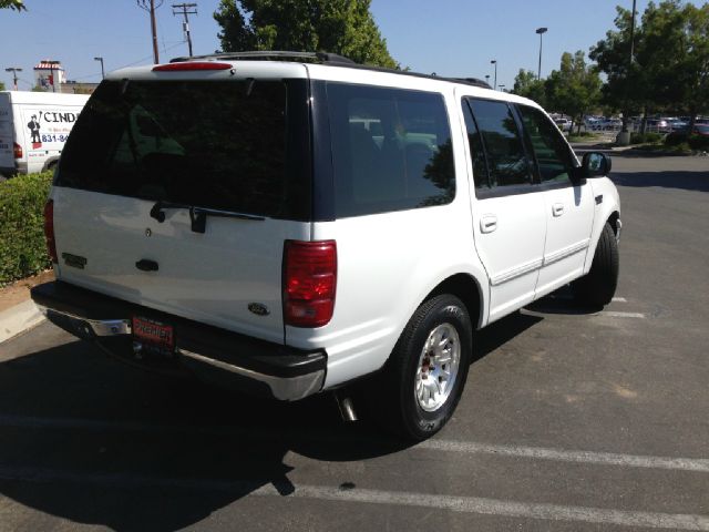 2000 Ford Expedition SL 4x4 Regular Cab