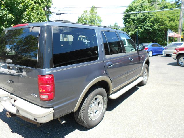 2001 Ford Expedition E320 - Extra Sharp