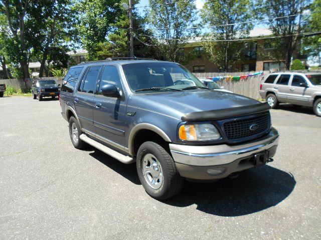 2001 Ford Expedition E320 - Extra Sharp