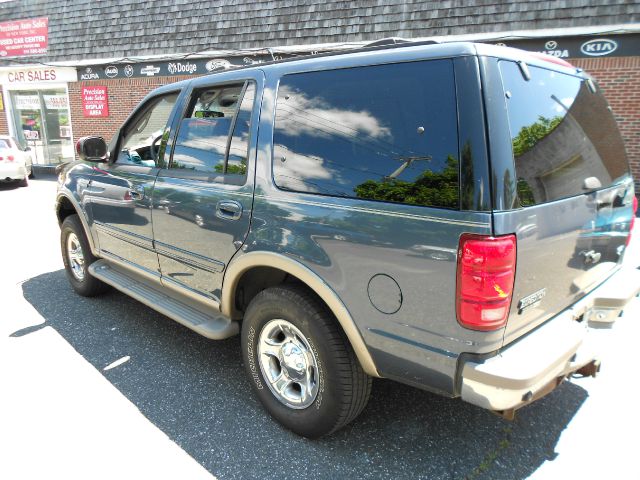 2001 Ford Expedition E320 - Extra Sharp