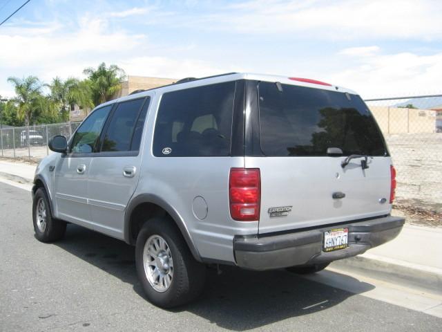 2001 Ford Expedition Unknown