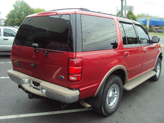 2001 Ford Expedition E320 - Extra Sharp