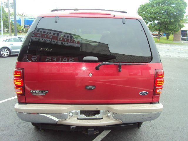 2001 Ford Expedition E320 - Extra Sharp