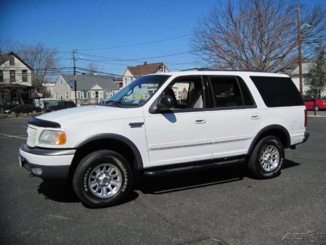 2002 Ford Expedition ESi