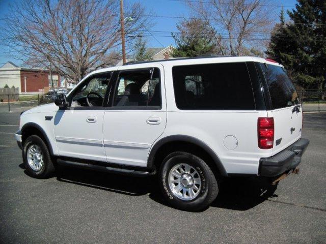 2002 Ford Expedition ESi