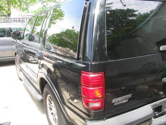 2002 Ford Expedition E320 - Extra Sharp