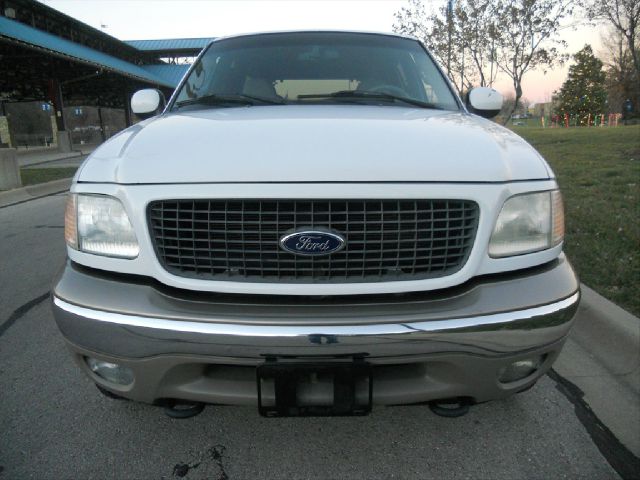 2002 Ford Expedition E320 - Extra Sharp