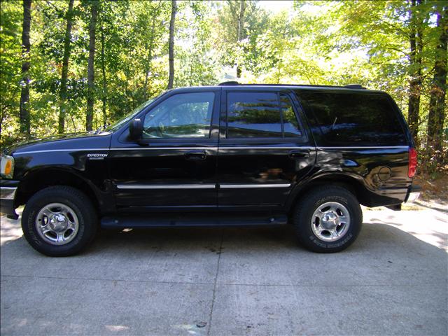 2002 Ford Expedition ESi