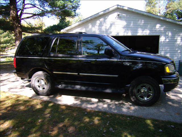 2002 Ford Expedition ESi