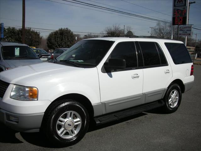 2003 Ford Expedition ESi