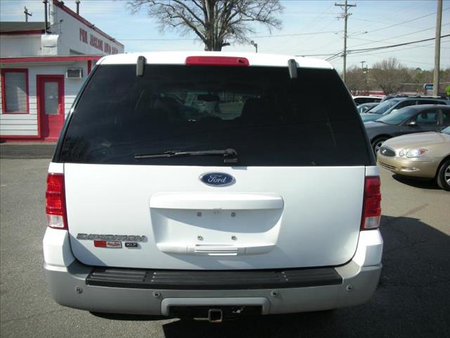 2003 Ford Expedition ESi