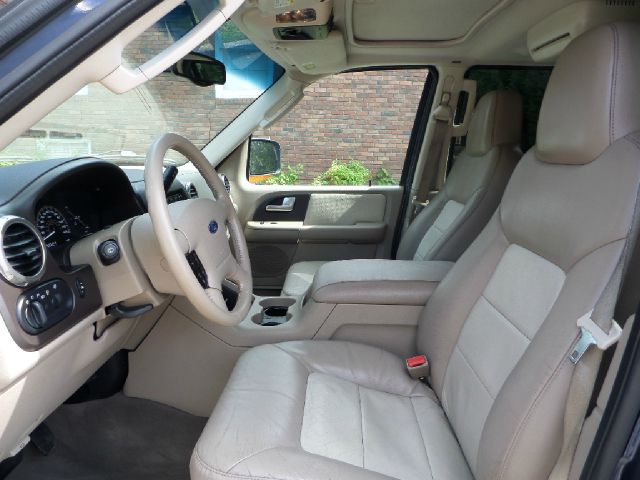 2003 Ford Expedition MOON BOSE Quads