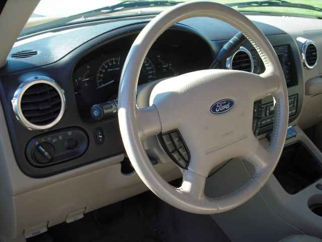 2003 Ford Expedition E320 - Extra Sharp