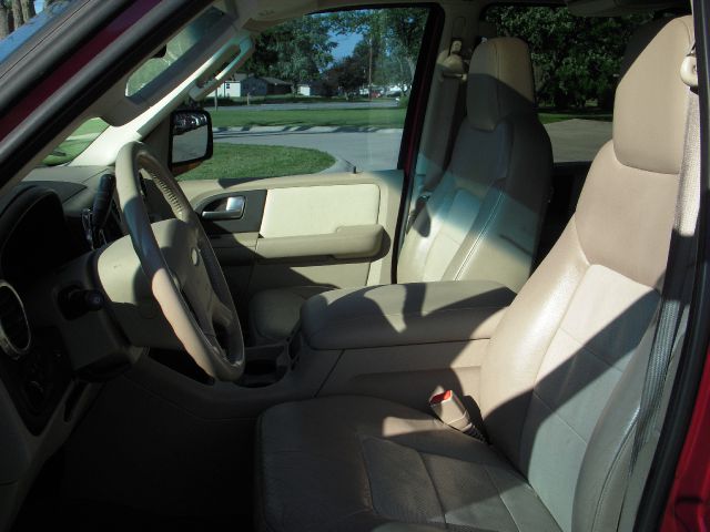 2003 Ford Expedition E320 - Extra Sharp