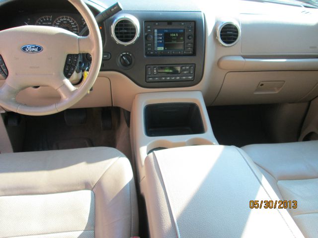 2003 Ford Expedition E320 - Extra Sharp