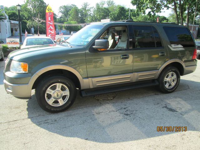 2003 Ford Expedition E320 - Extra Sharp