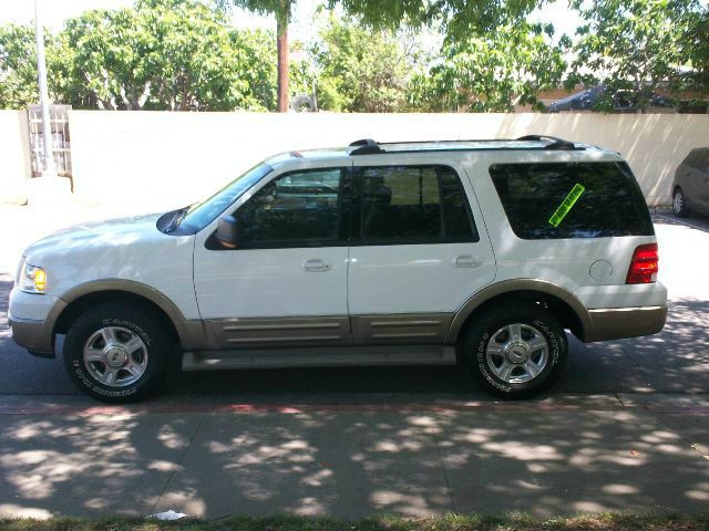 2003 Ford Expedition 2dr HB Man Spec