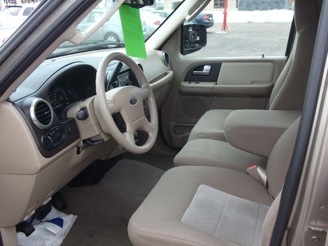 2003 Ford Expedition MOON BOSE Quads