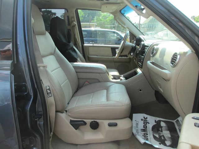 2003 Ford Expedition MOON BOSE Quads