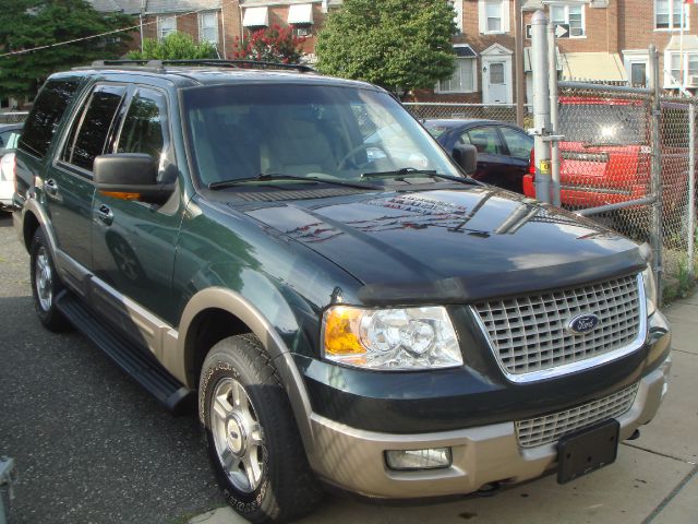 2003 Ford Expedition E320 - Extra Sharp