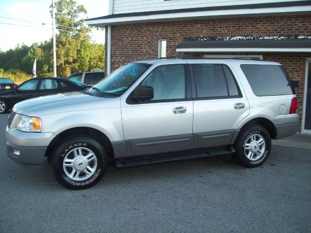 2003 Ford Expedition ESi