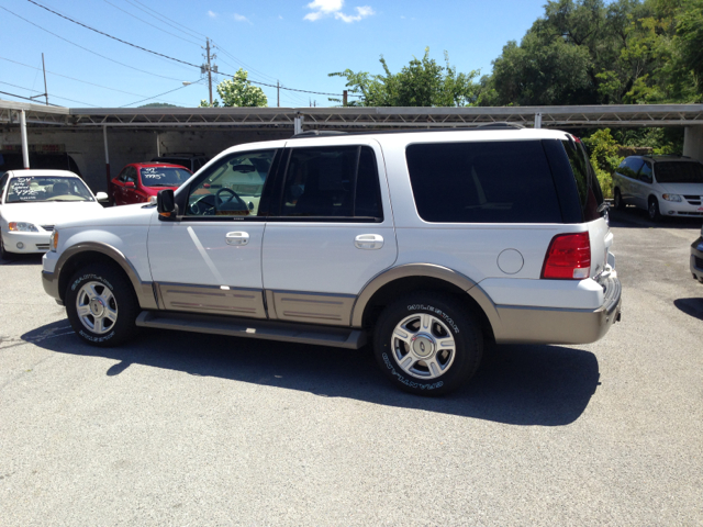 2003 Ford Expedition E320 - Extra Sharp