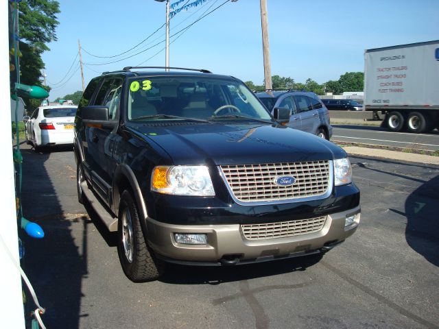 2003 Ford Expedition E320 - Extra Sharp