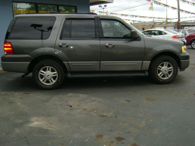 2003 Ford Expedition MOON BOSE Quads