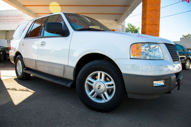 2003 Ford Expedition MOON BOSE Quads