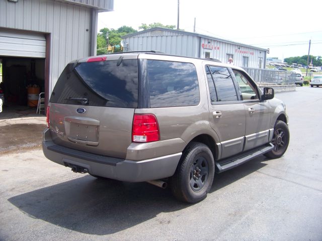 2003 Ford Expedition 2dr HB Auto (GS)