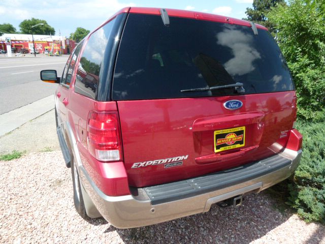 2003 Ford Expedition Unknown