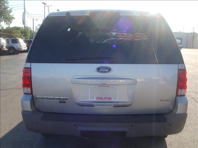 2003 Ford Expedition MOON BOSE Quads